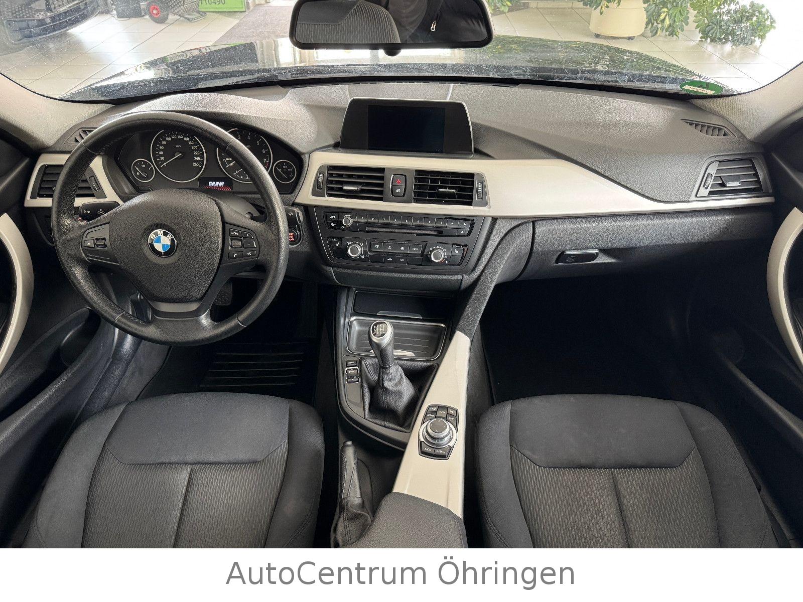 BMW 318 2015 — photo 15