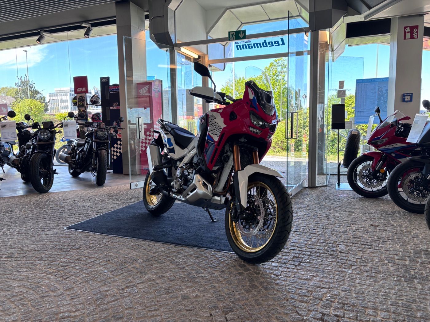 Fahrzeugabbildung Honda CRF 1100 D 4 S ADV Sports DCT ES
