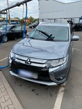 Mitsubishi Outlander 2,2 DI-D TOP 4WD 7 Si... - Mitsubishi Outlander in Leipzig