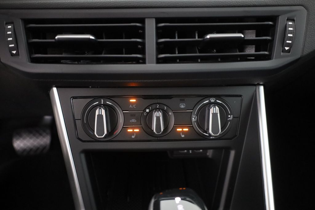 VOLKSWAGEN Polo 2026
