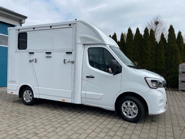 Renault Master 2-Ride Dickenherr Stallion Light