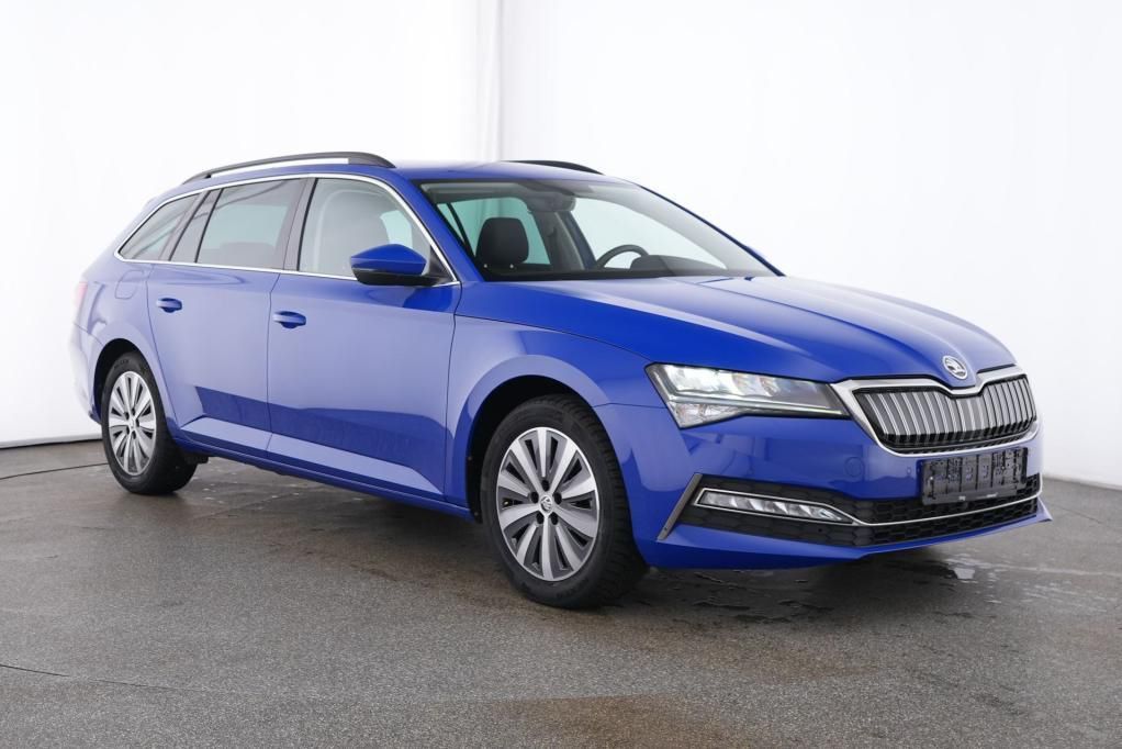 Skoda Superb iV Combi Ambition 1.4 TSI AHK*Tempo*PDC
