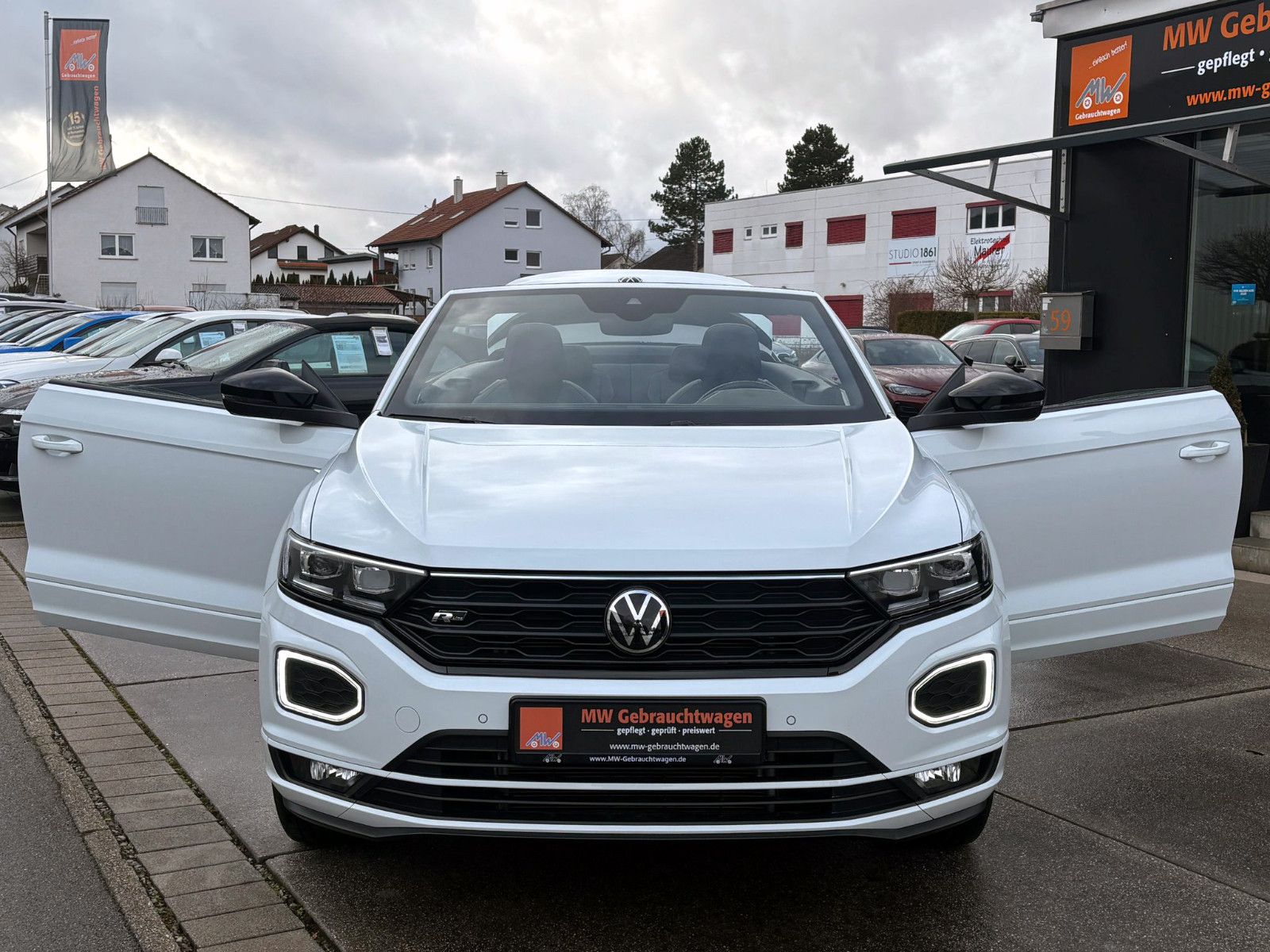 Fahrzeugabbildung Volkswagen T-Roc Cabrio 1.5TSI DSG R-Line ACC KAM LED SHZ
