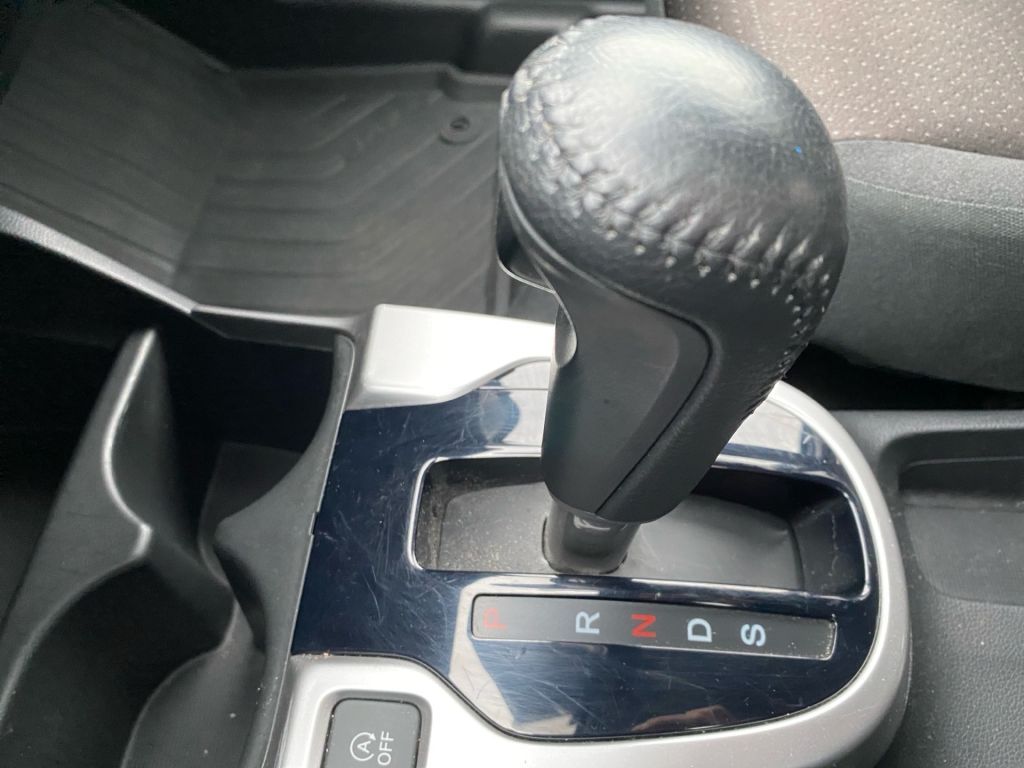 Fahrzeugabbildung Honda Jazz 1.3 i-VTEC CVT Elegance