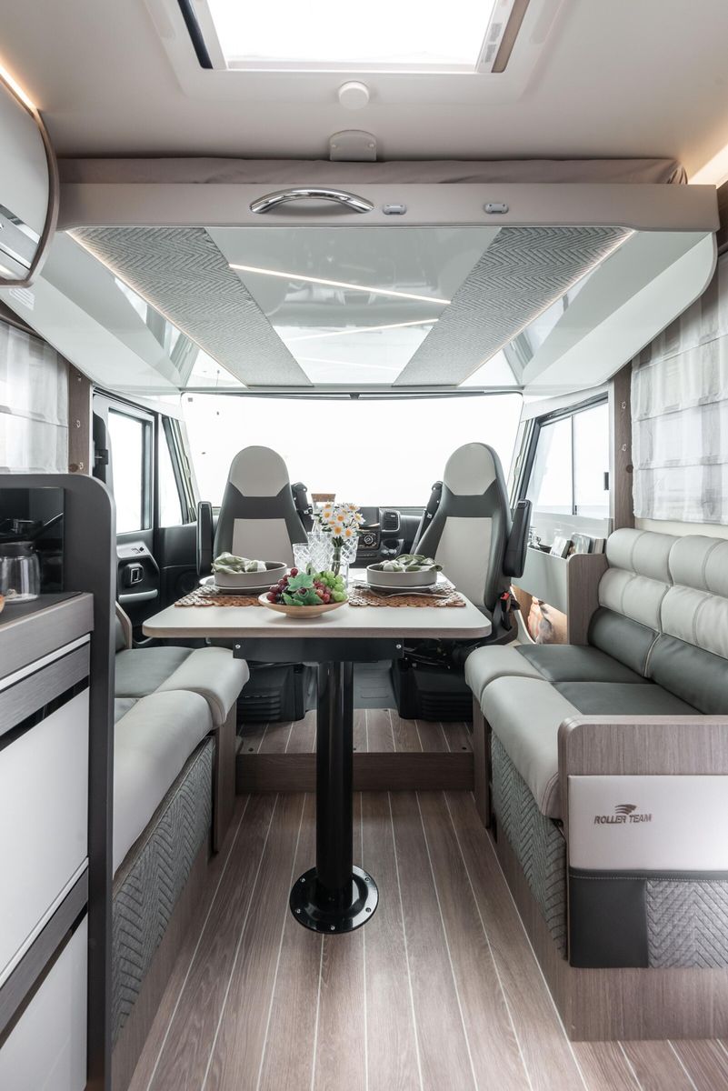 Fahrzeugabbildung Roller Team Zefiro 267 Integral