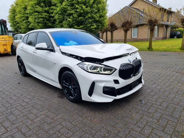 BMW 118 i Aut.  M Sport Navi Led