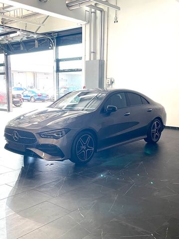 Mercedes-Benz Mercedes Benz CLA 200 AMG Line