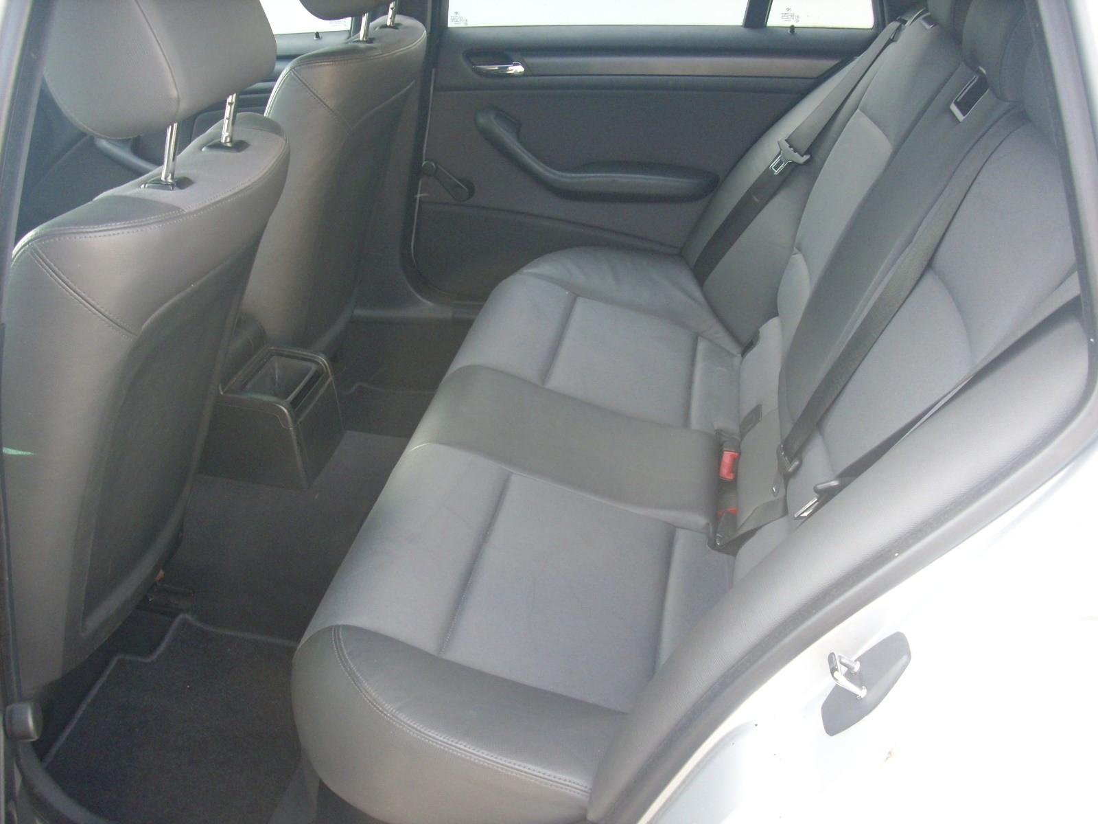 BMW 318 2004 — photo 9