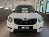Skoda Yeti Ambition 4x4 "5 J. Garantie" AHK PANO XENON - Skoda Yeti: Leder