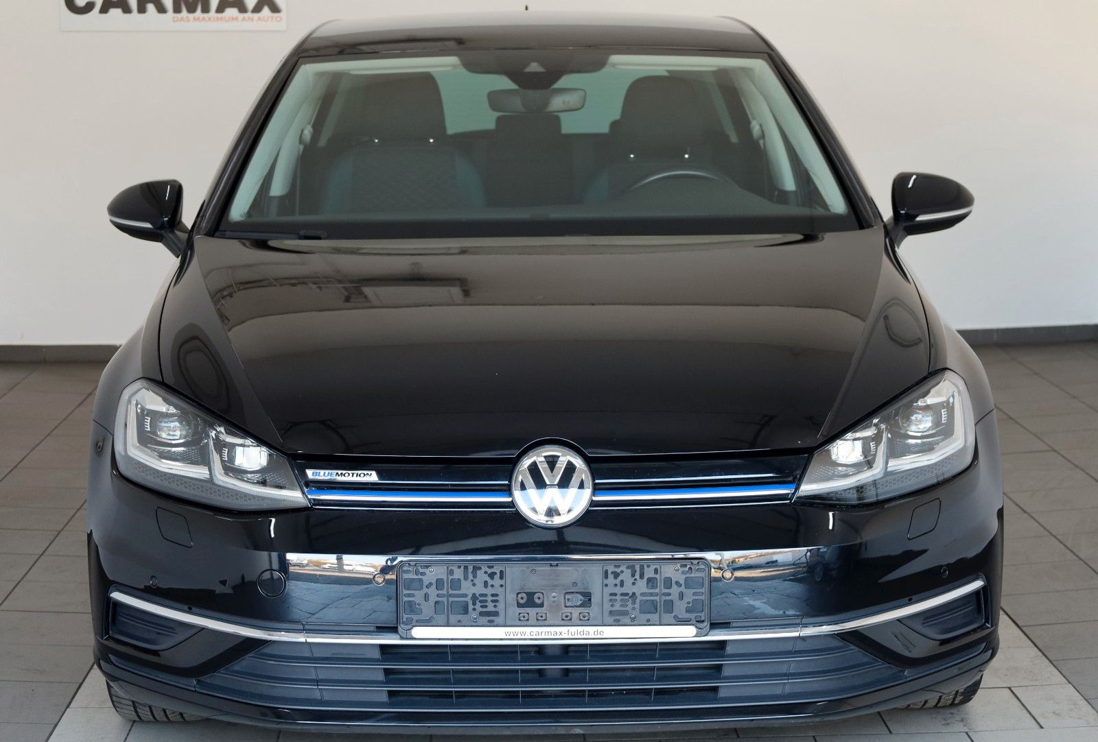 Fahrzeugabbildung Volkswagen Golf VII Lim. IQ.DRIVE Navi,LED,ACC,SH,PDC,SR+WR