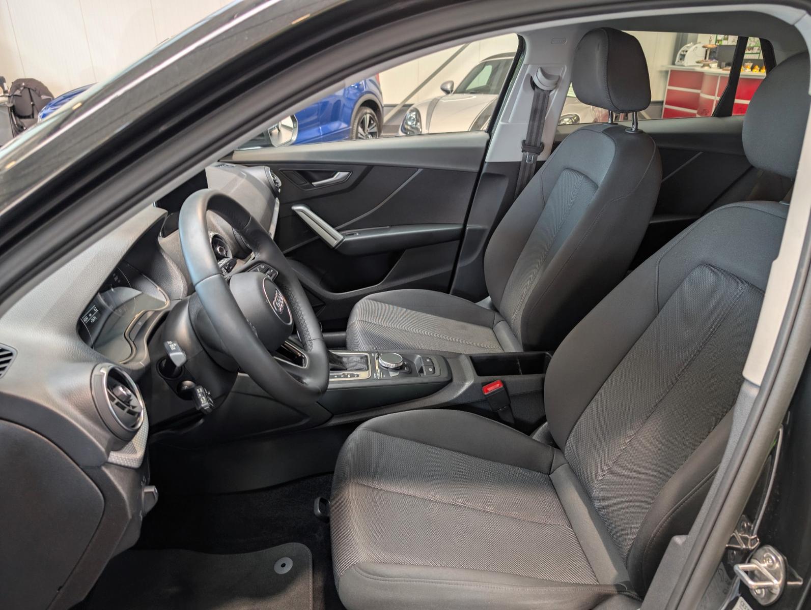 Audi Q2 35 TFSI S tronic 1.Hand, миниатюра 10