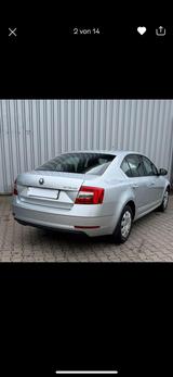 Skoda Actavia 1,6 TDI Top Zustand - Skoda Octavia mit Diesel-Antrieb: Limousine, 1z