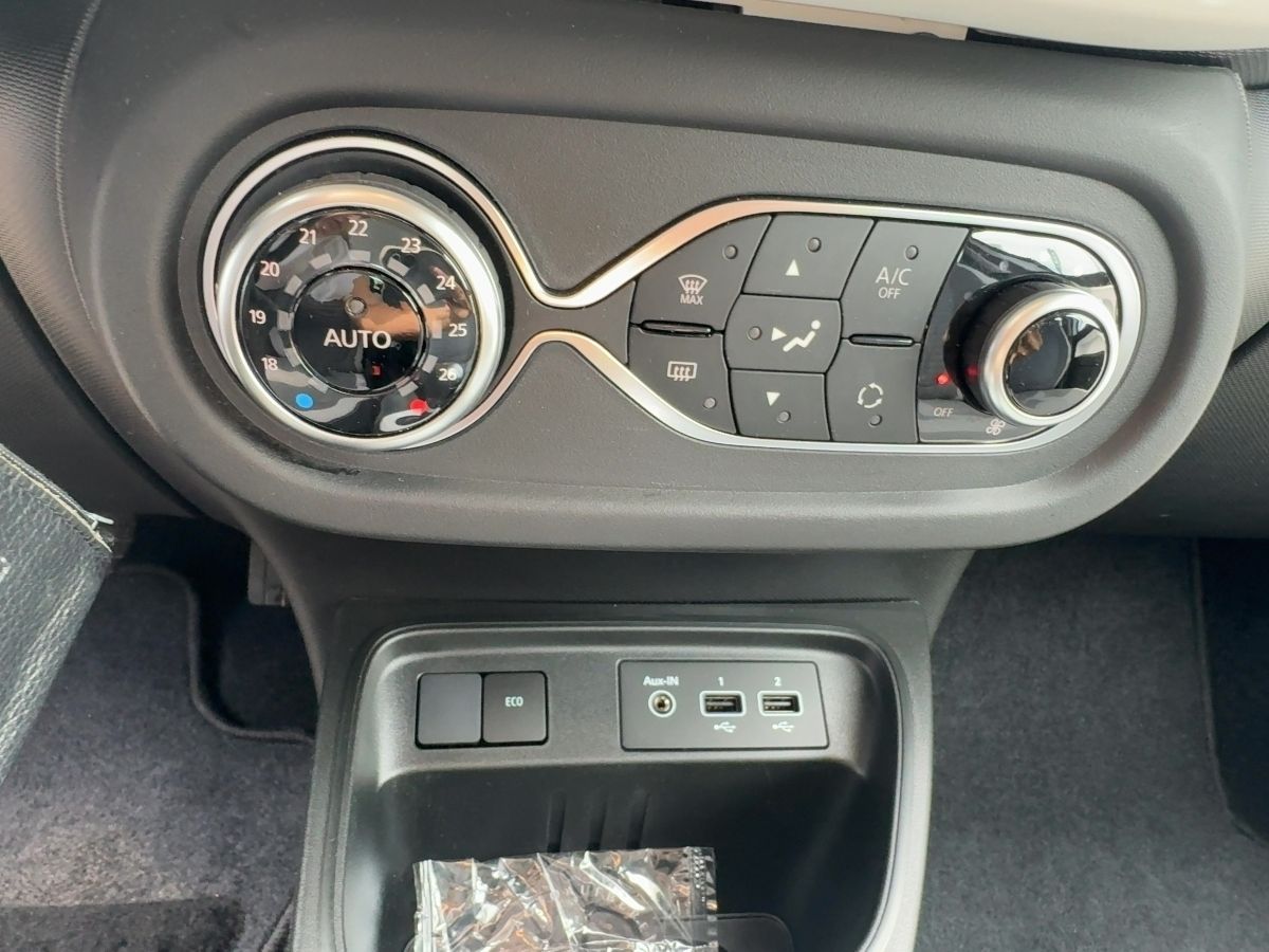 Fahrzeugabbildung Renault Twingo E-TECH 100% el. ZEN ABS Fahrerairbag ESP