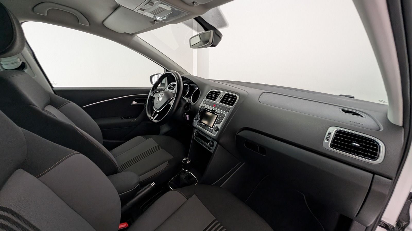 Fahrzeugabbildung Volkswagen Polo V 1.0 TSI * SHZ * LED * PDC Allstar