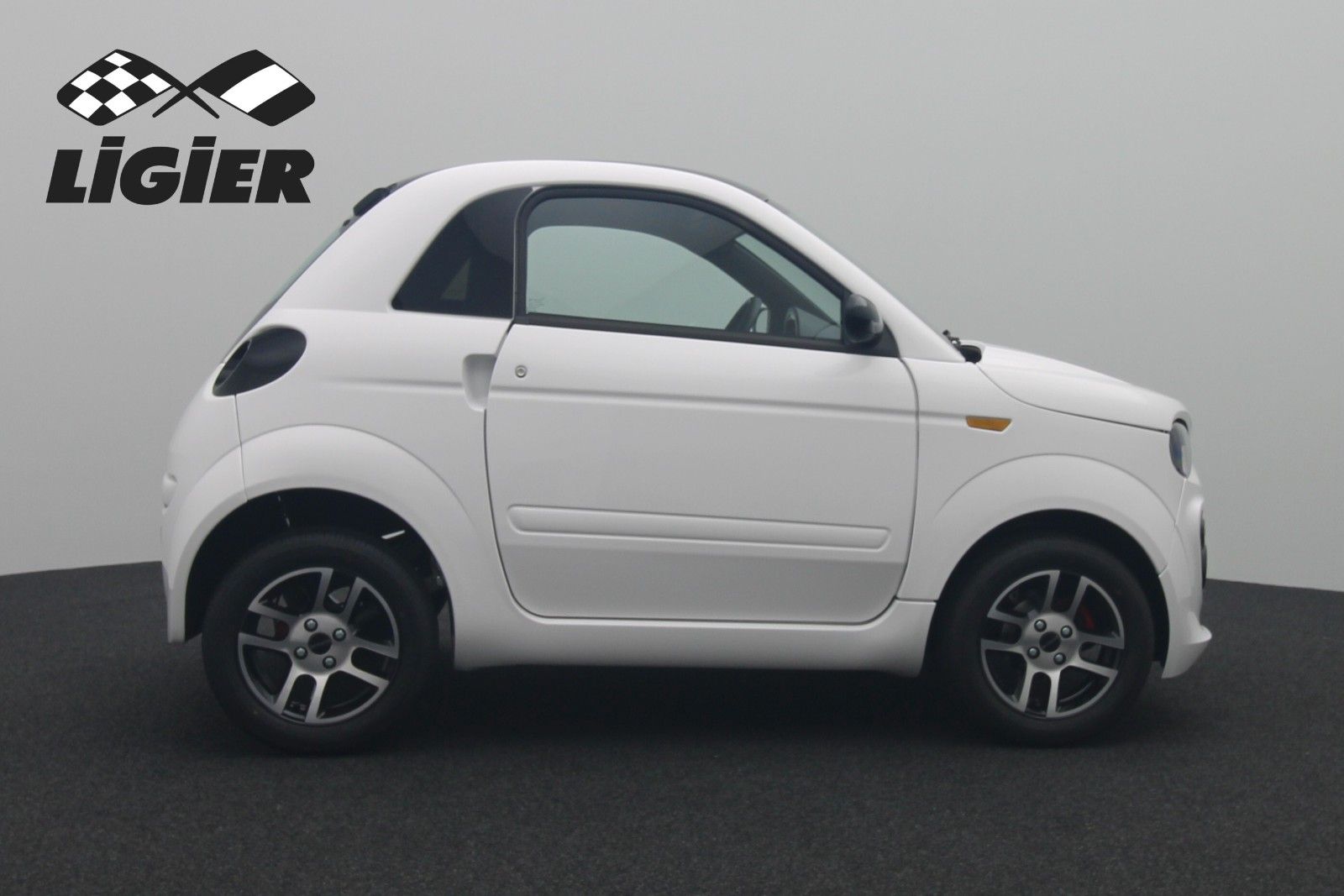 Fahrzeugabbildung Microcar DUÈ Initial *Fahren ab 15* Leasing ab €189,00