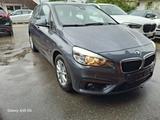 BMW 216 Active Tourer Sportsitze AHK 8 x Alu - BMW 216 Active Tourer aus 2015