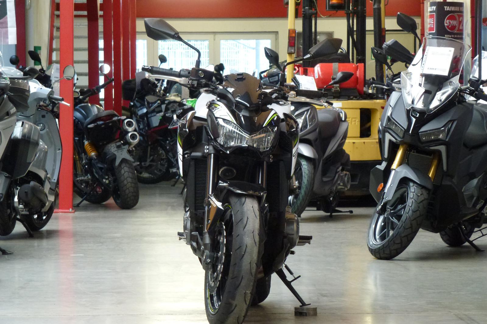 Kawasaki Z 900