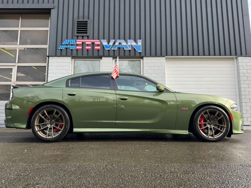 Fahrzeugabbildung Dodge Charger 2020er 6.4 SRT Scatpack Schiebedach Navi