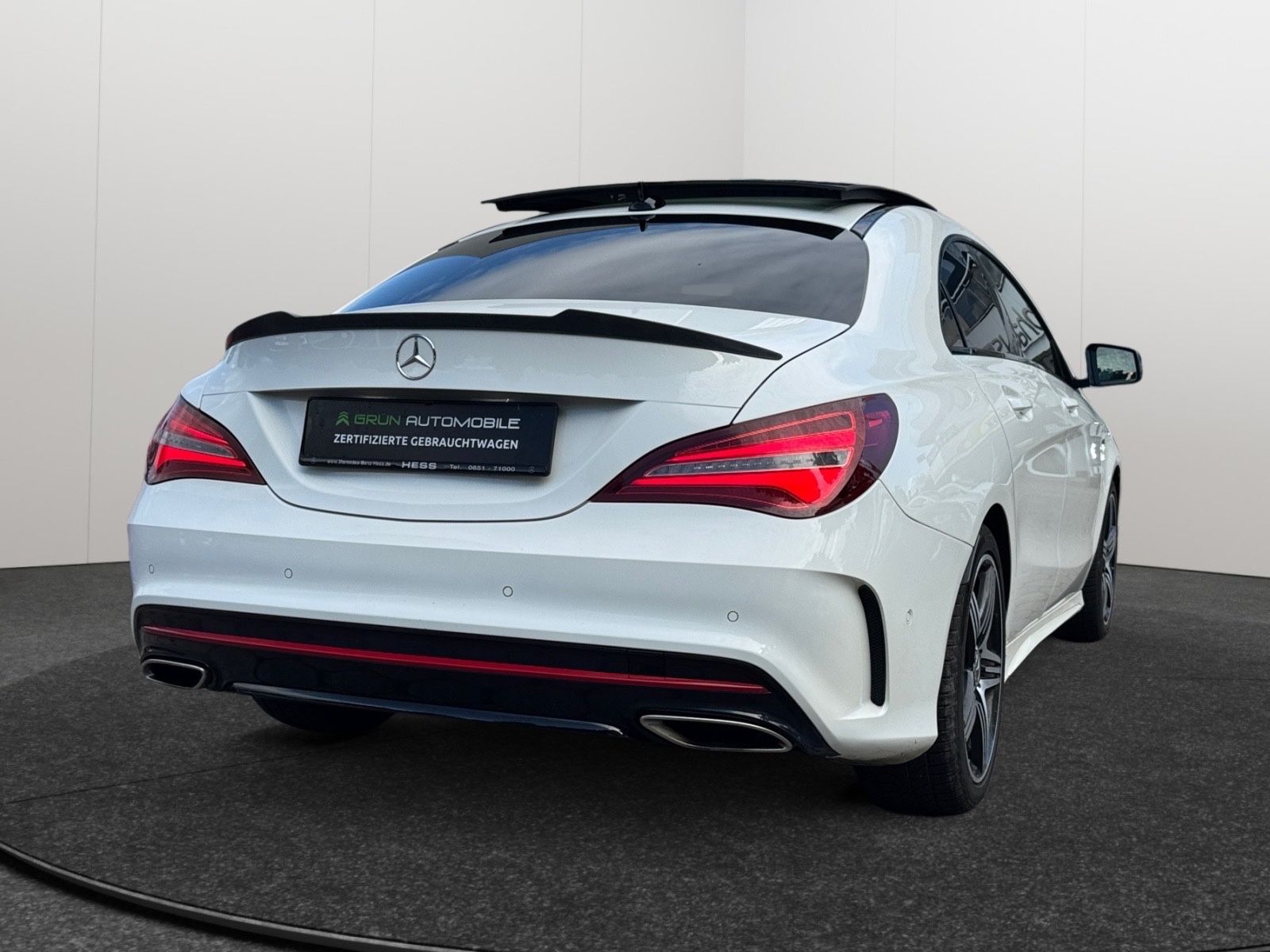 Fahrzeugabbildung Mercedes-Benz CLA 250 4Matic Sport AMG-Line Vollausstattung