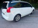 Peugeot 5008 1.6 Active 155 THP Automatik Active - Peugeot 5008 aus 2012