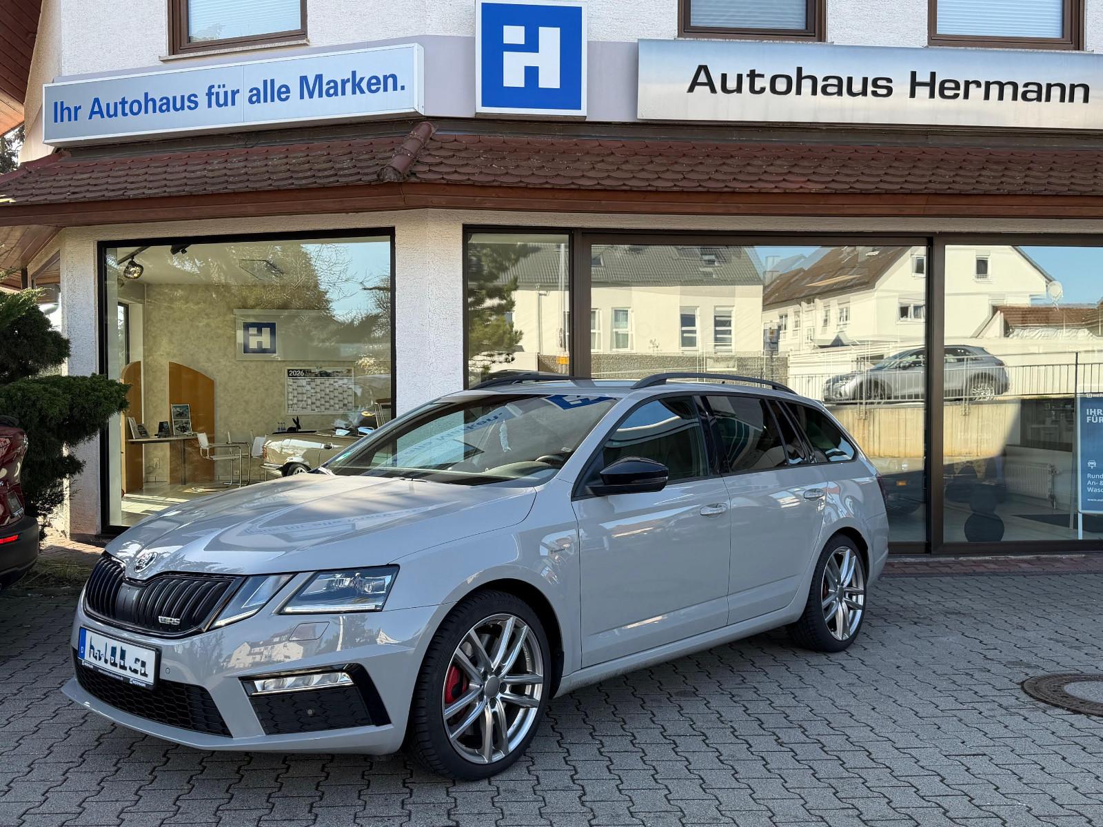 Skoda Octavia Combi RS/Kamera/AHK/8-fach