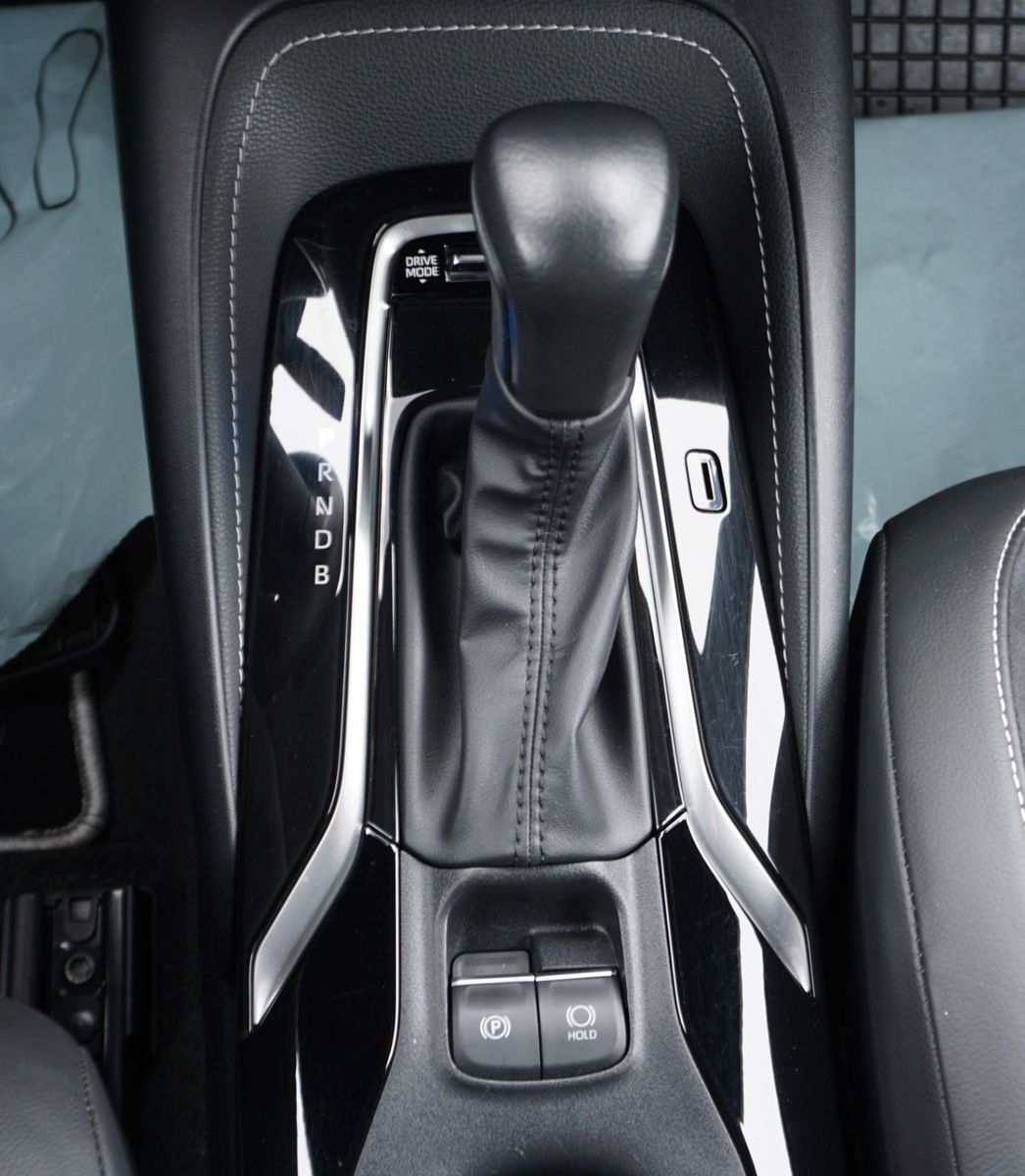 Fahrzeugabbildung Toyota Corolla Hybrid Lounge, Navi, LED, Kamera,Head Up