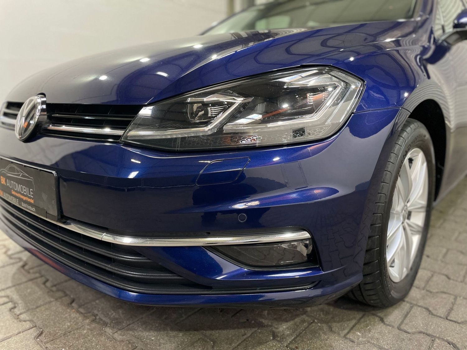 Fahrzeugabbildung Volkswagen Golf 1.6 TDI Comfortline DSG#LED#Pano#ACC#AHK
