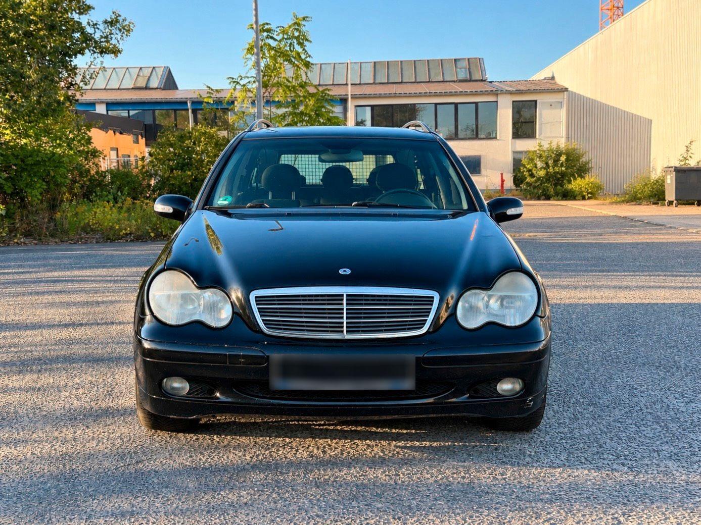 Mercedes-Benz C 220