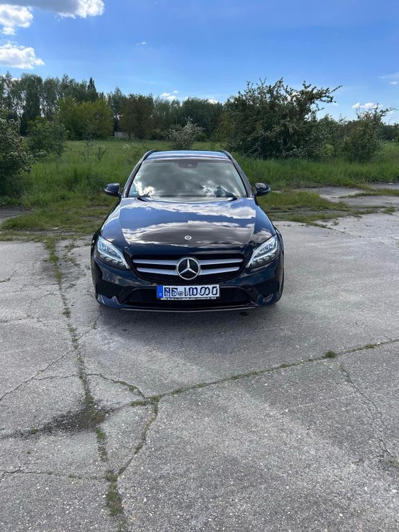 Image of Mercedes-Benz C 220