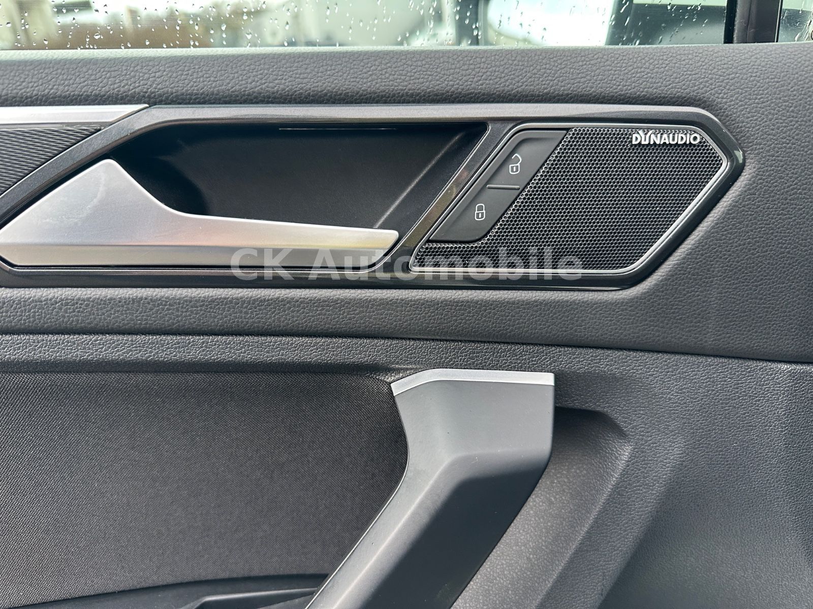 Fahrzeugabbildung Volkswagen Tiguan Highline DSG 2.0TDI 4Motion/Head-Up/Pano