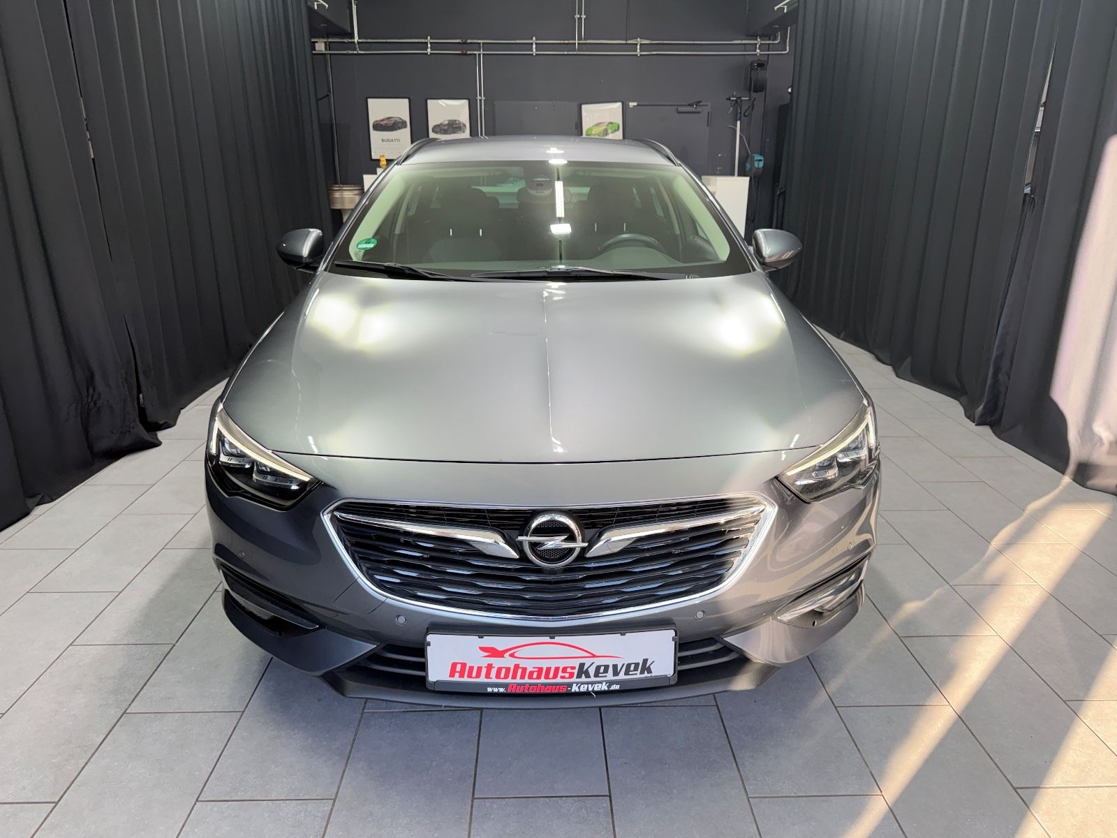 Fahrzeugabbildung Opel Insignia B Sports Tourer Edition|AUTOMATIK|NAVI