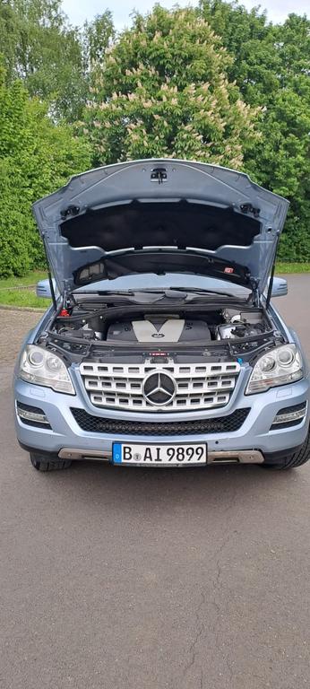 Mercedes-Benz ML 300