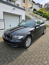 BMW 116i (E87) Facelift  2009  Schwarz ... - BMW 1er E87 mit Facelift