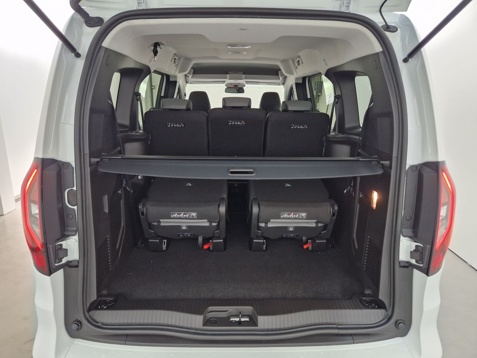 RENAULT Kangoo  Grand Techno TCE 130 EDC – Bild 12