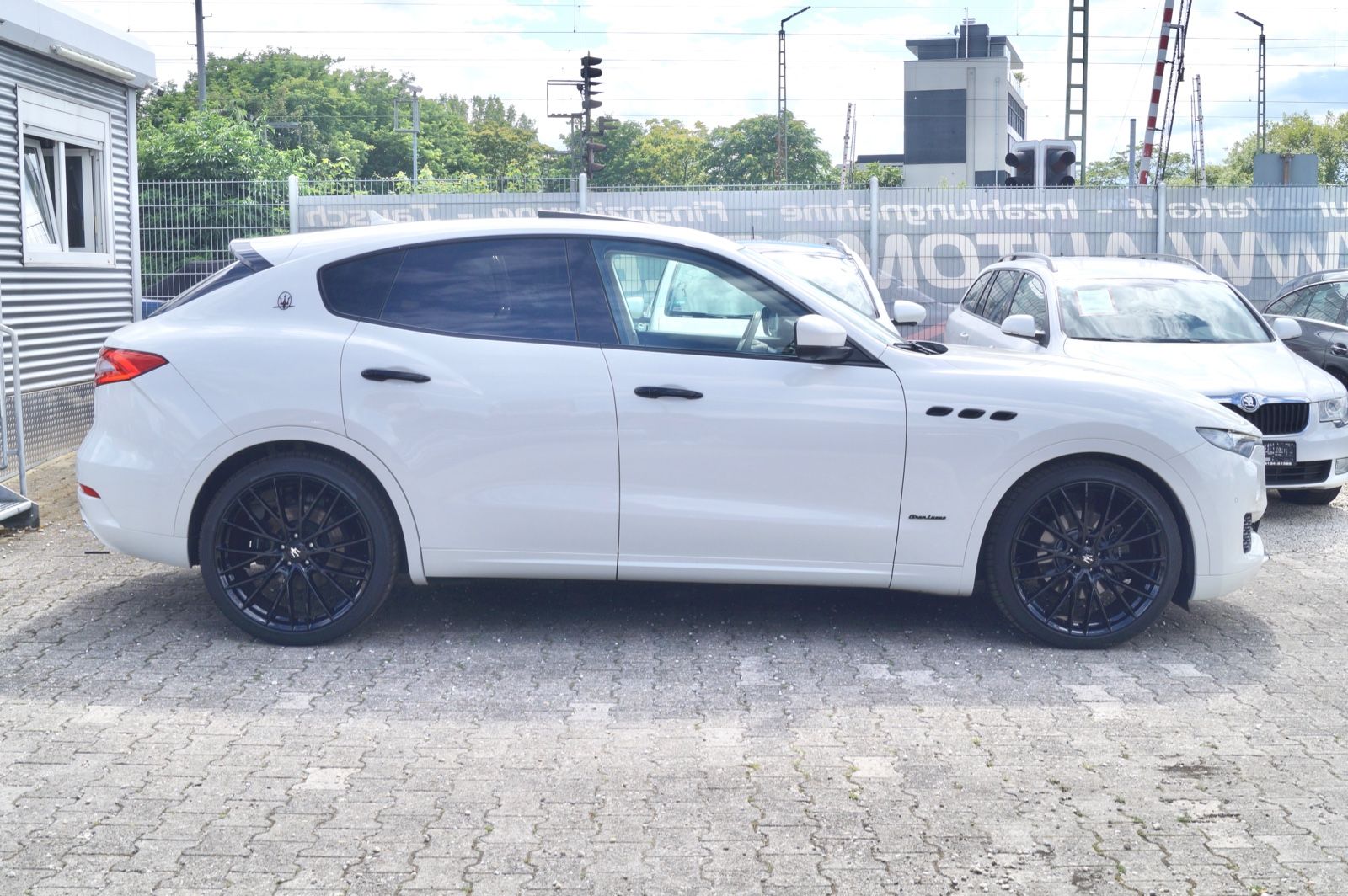 Fahrzeugabbildung Maserati LEVANTE GRAN LUSSO S Q4*MOD.2018+PANO+22`LM*