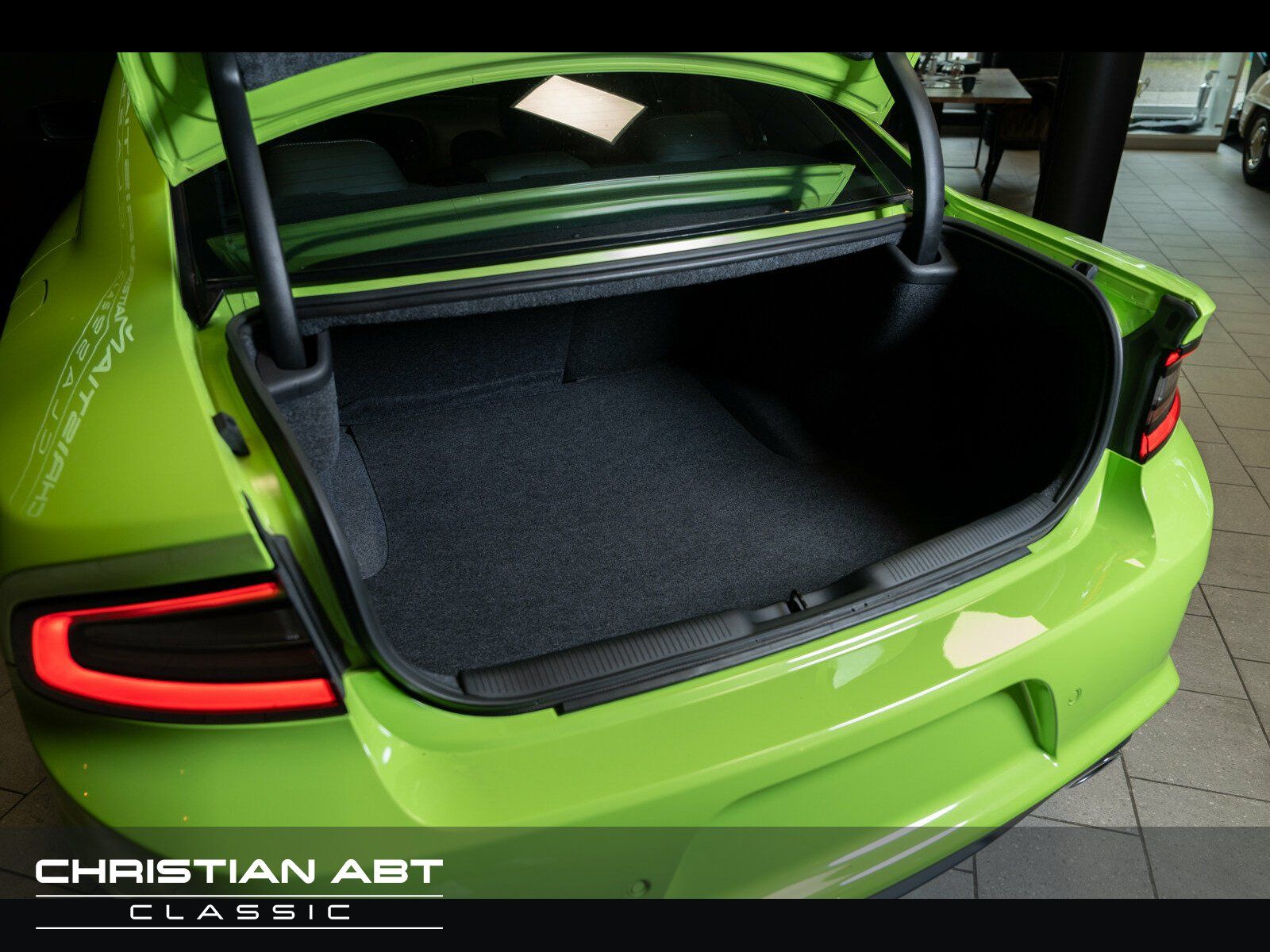 Fahrzeugabbildung Dodge Charger SRT Hellcat Jailbreak