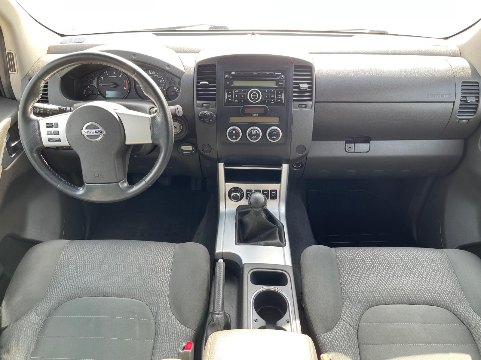 NISSAN NAVARA 190CH PICKUP DOUBLE CAB SE 4X4