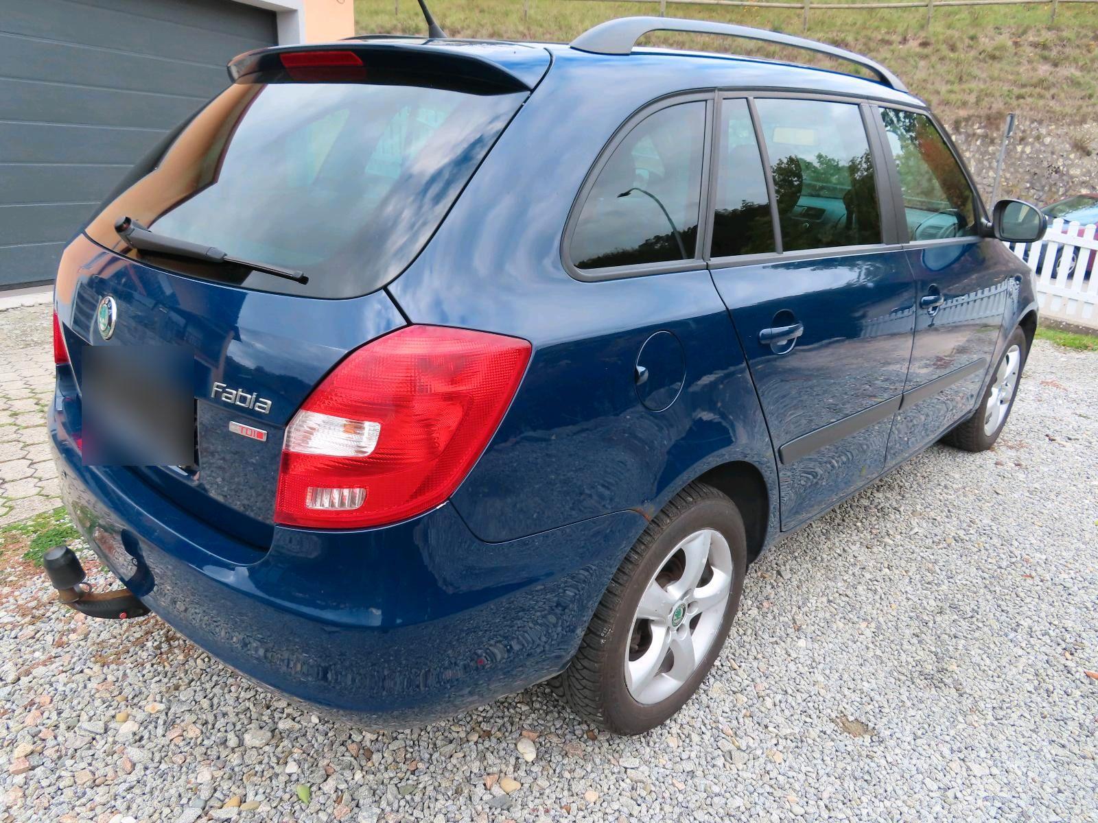 Skoda Fabia 2012 — photo 5