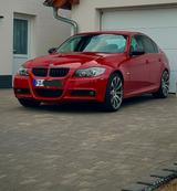 BMW 325i -M-Packet top Ausstattung  - rote BMW 325