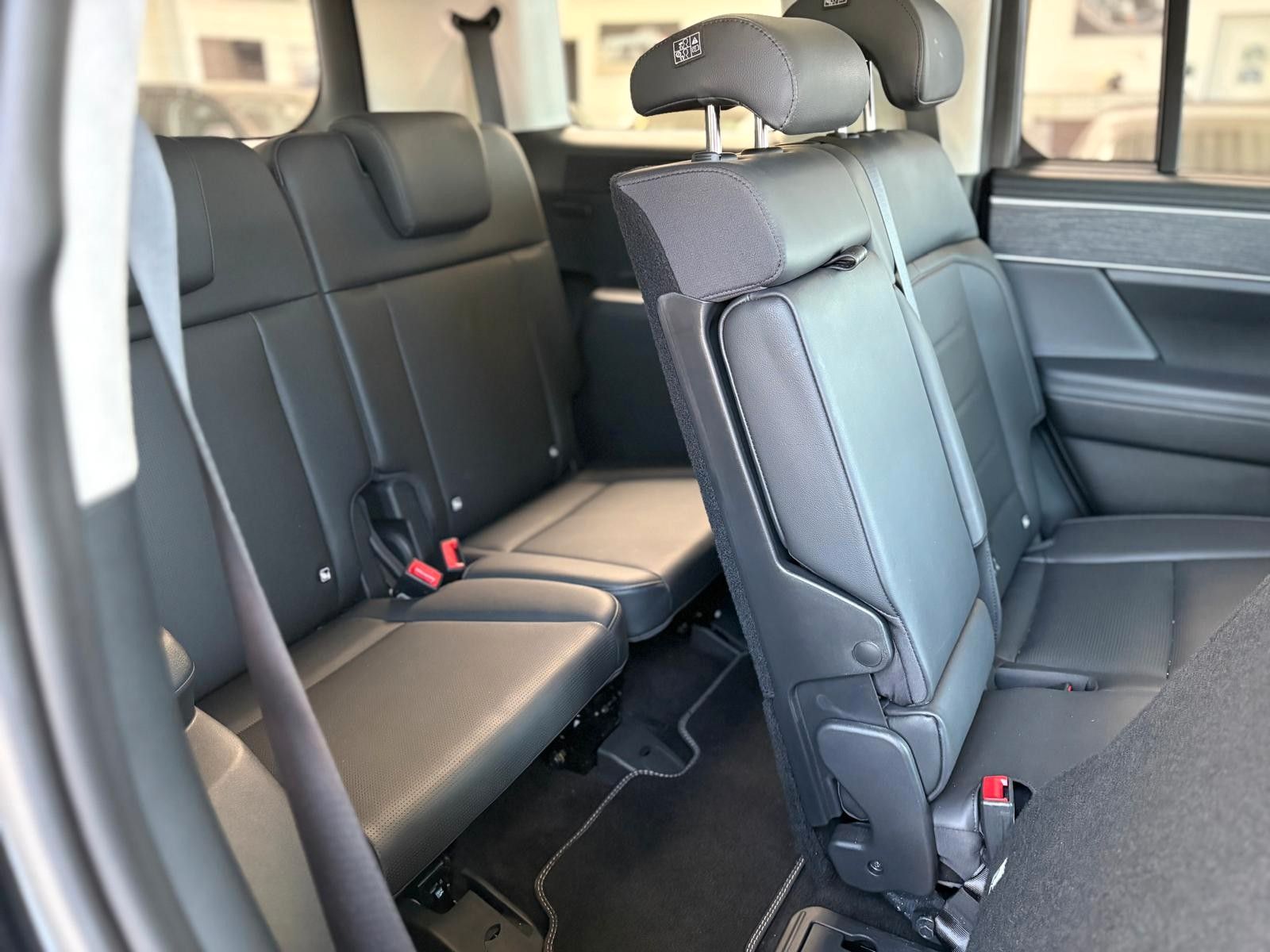 Fahrzeugabbildung Hyundai Santa Fe 1.6 T-GDI Hybrid HEV 2WD Premium sky 7p