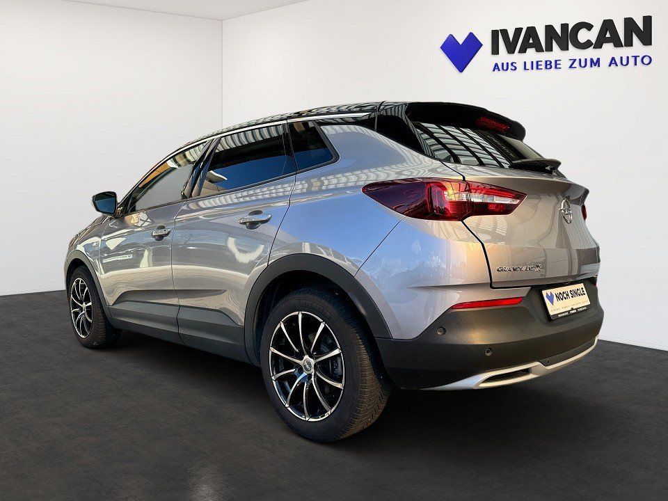 Fahrzeugabbildung Opel Grandland X 1.6 A/T Turbo Ultimate