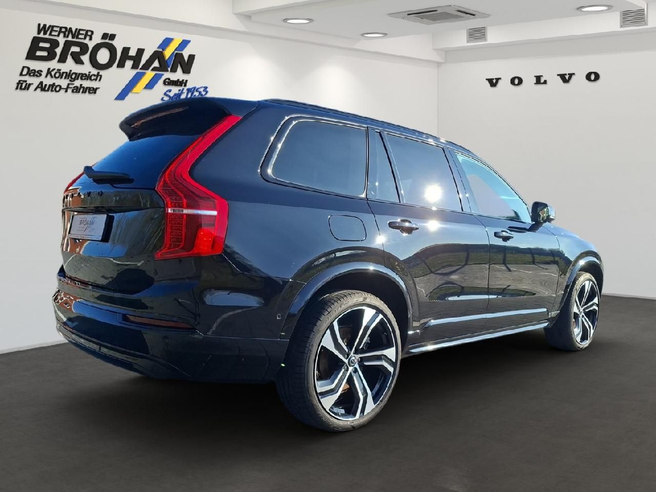 Fahrzeugabbildung Volvo XC90 T8 AWD Ultra Dark Plug-In Hybrid*B&W*