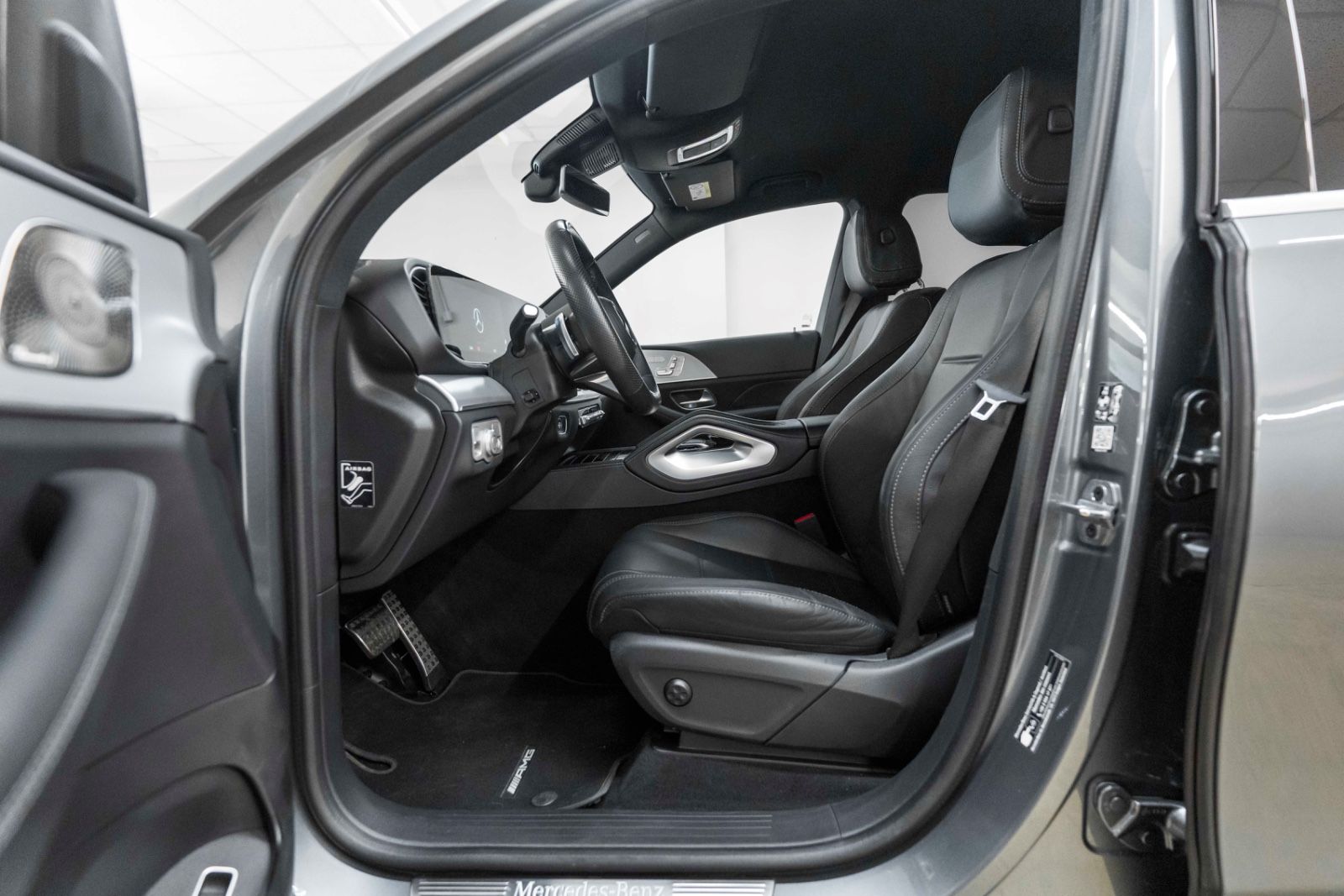 Fahrzeugabbildung Mercedes-Benz GLE 350de 4Matic AMG 3D KAM BURMESTER ACC LUFT