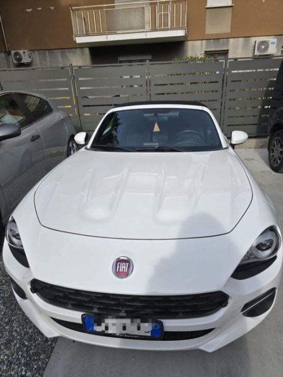 Image of Fiat 124 Spider