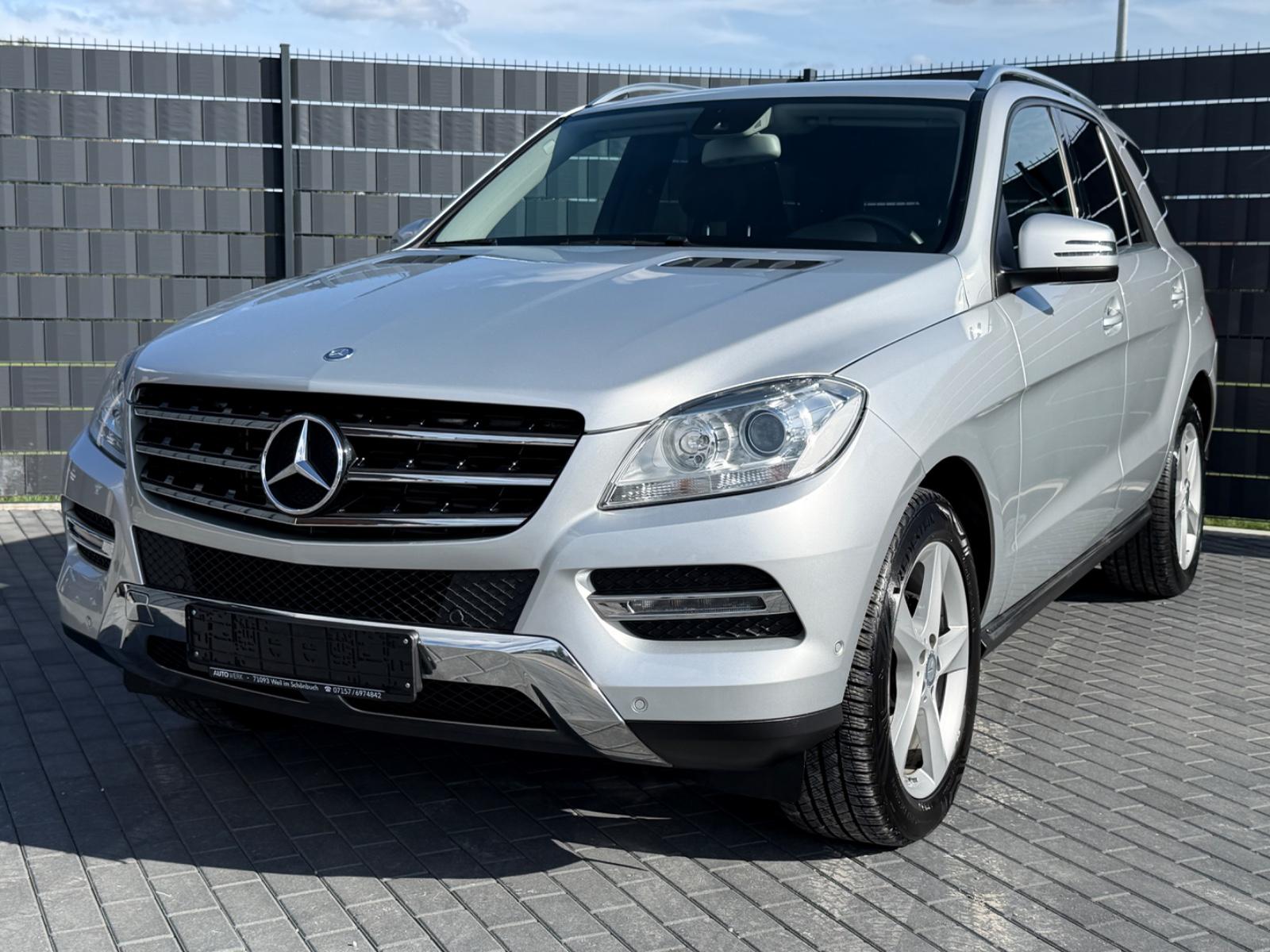 Mercedes-Benz ML 350 BlueTec 4M*7G*COMAND*AIRMATIC*H&K*AHK*