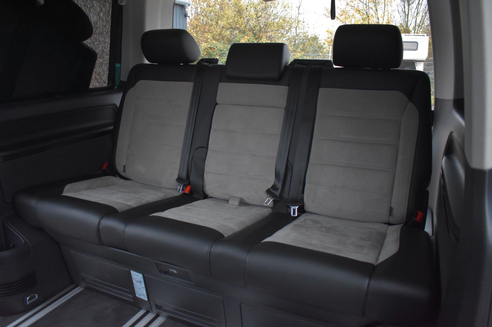 Fahrzeugabbildung Volkswagen T6 Multivan Highline 4Motion DYNAUDIO 1 Hand ACC