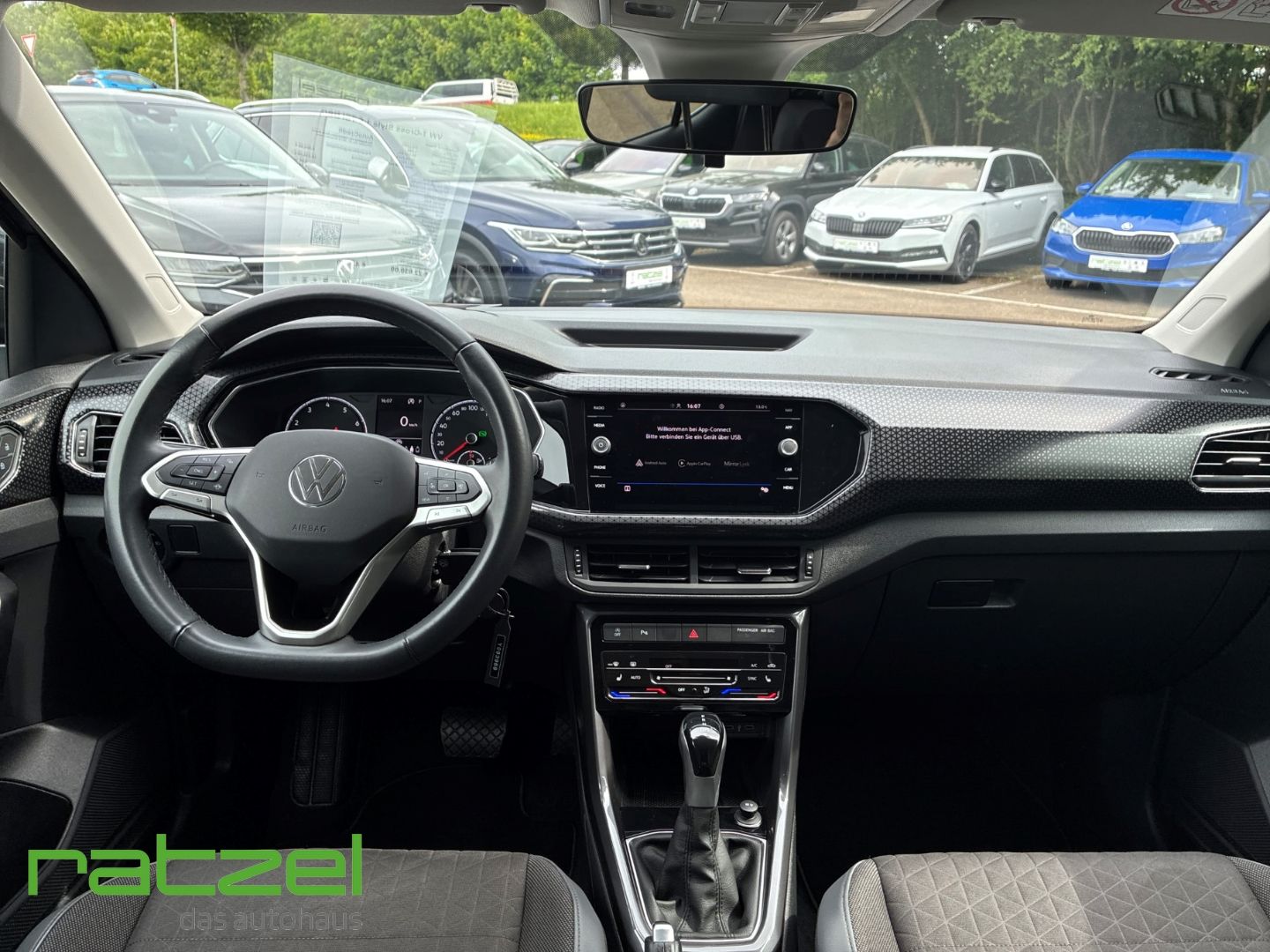 Fahrzeugabbildung Volkswagen T-Cross Style 1.5 TSI DSG LED Dyn. Kurvenlicht A