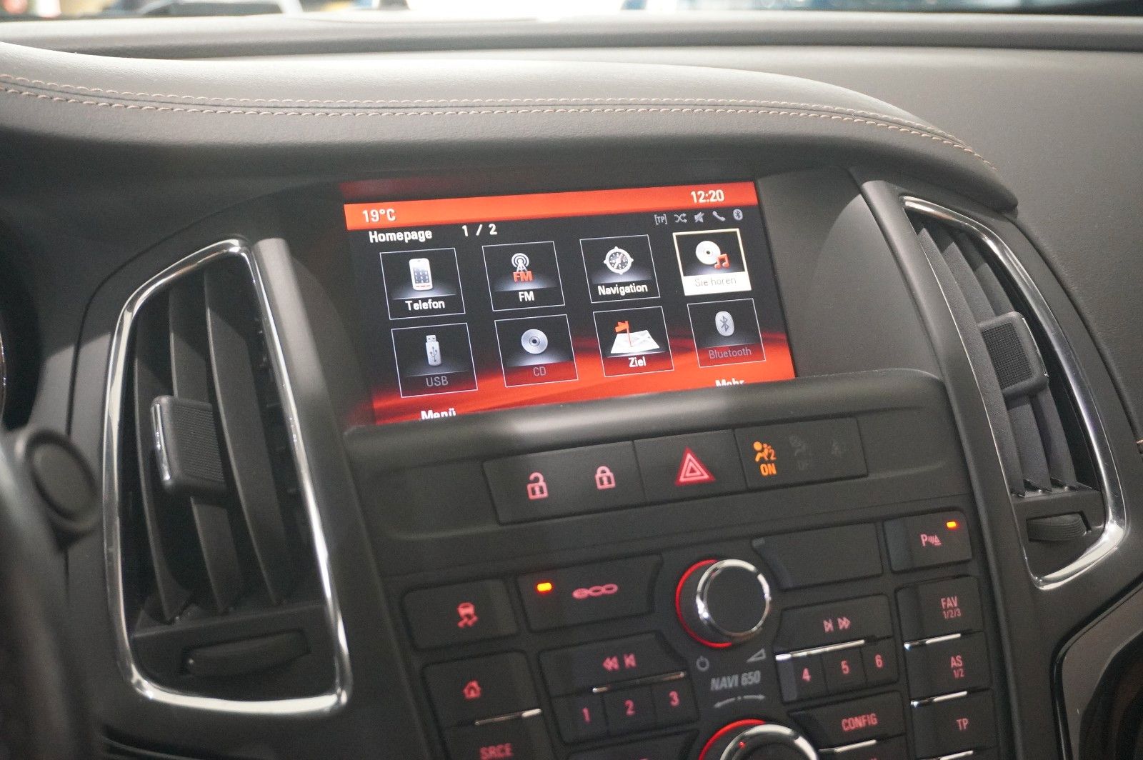 Fahrzeugabbildung Opel Cascada 2.0D ACTICE NAVI/LED/KAMERA/SPORT/SHZ