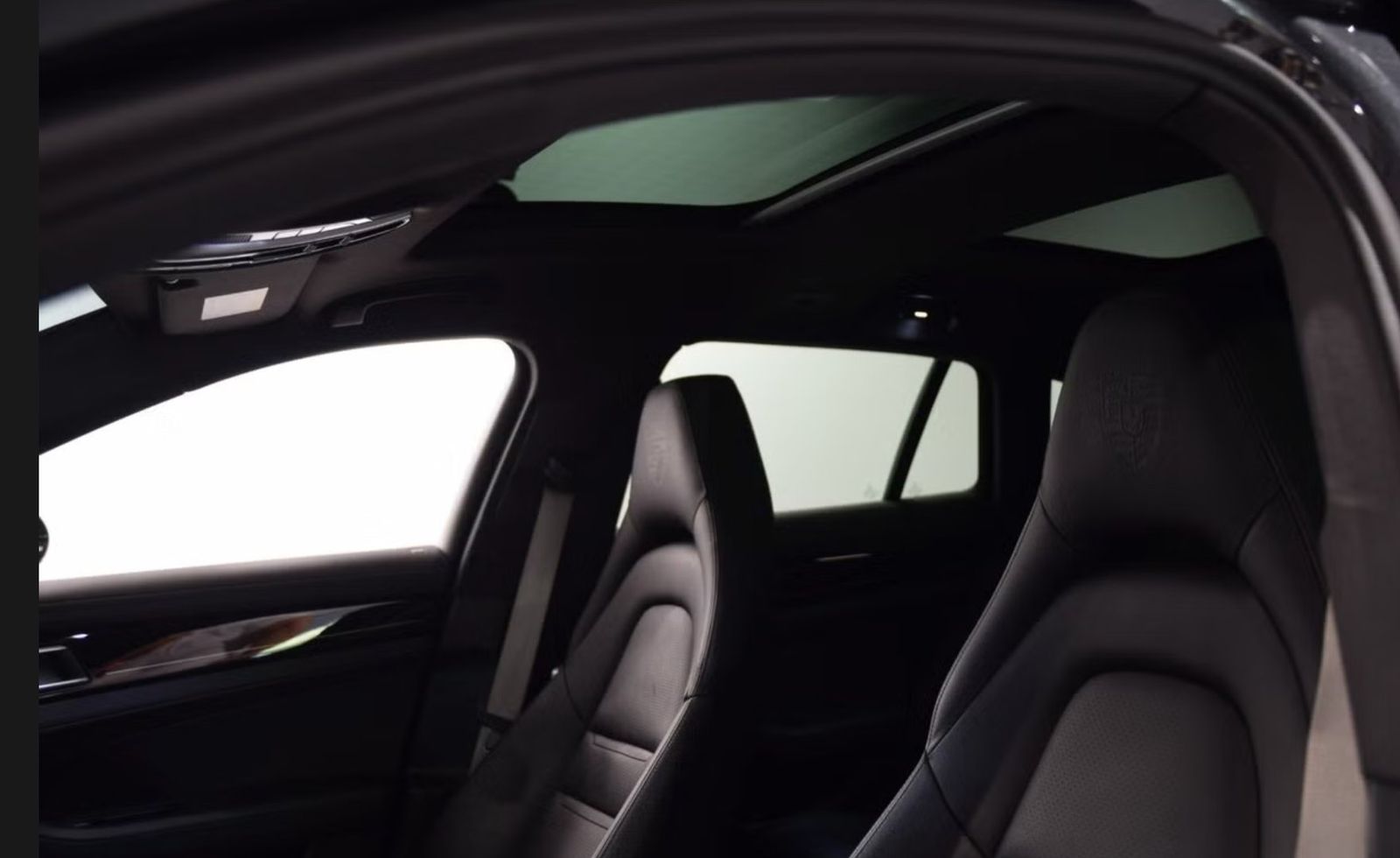 Porsche Panamera Sport Turismo 4 E-Hybrid Edition 10 Jah foto 17