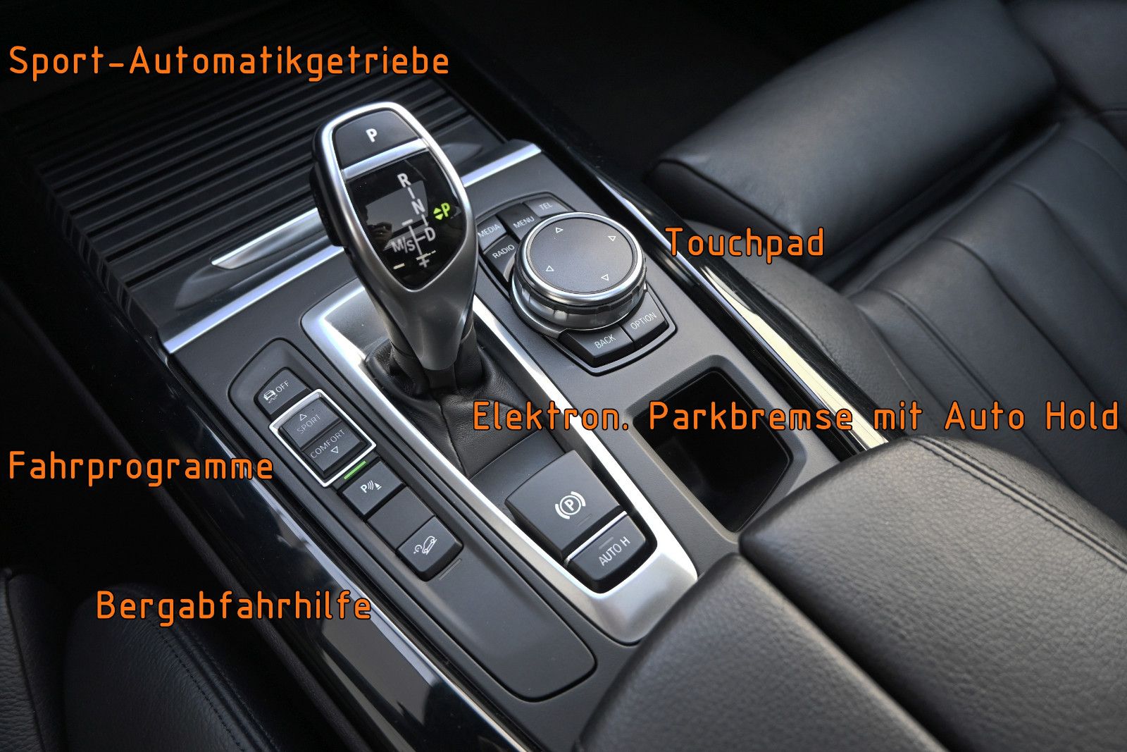 Fahrzeugabbildung BMW X5 xDrive30d M-Sport °ACC°AHK°STANDHEIZ°PANO°HUD